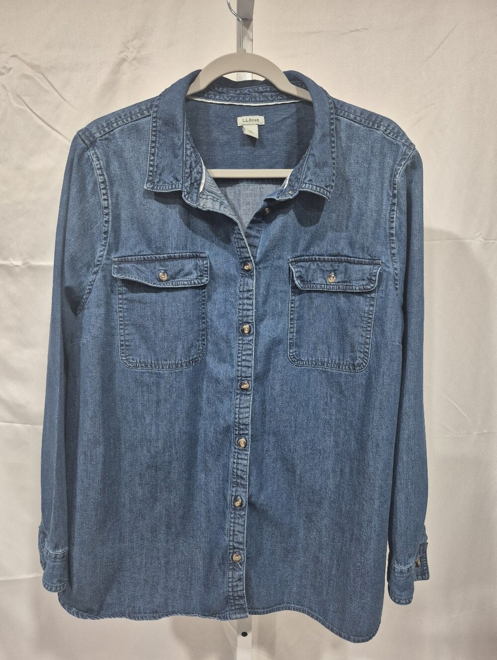 L.L. Bean 100% Cotton Chambray Button Front Shirt, Medium Wash Blue Size 1X